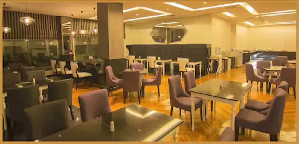 Diradja Hotel