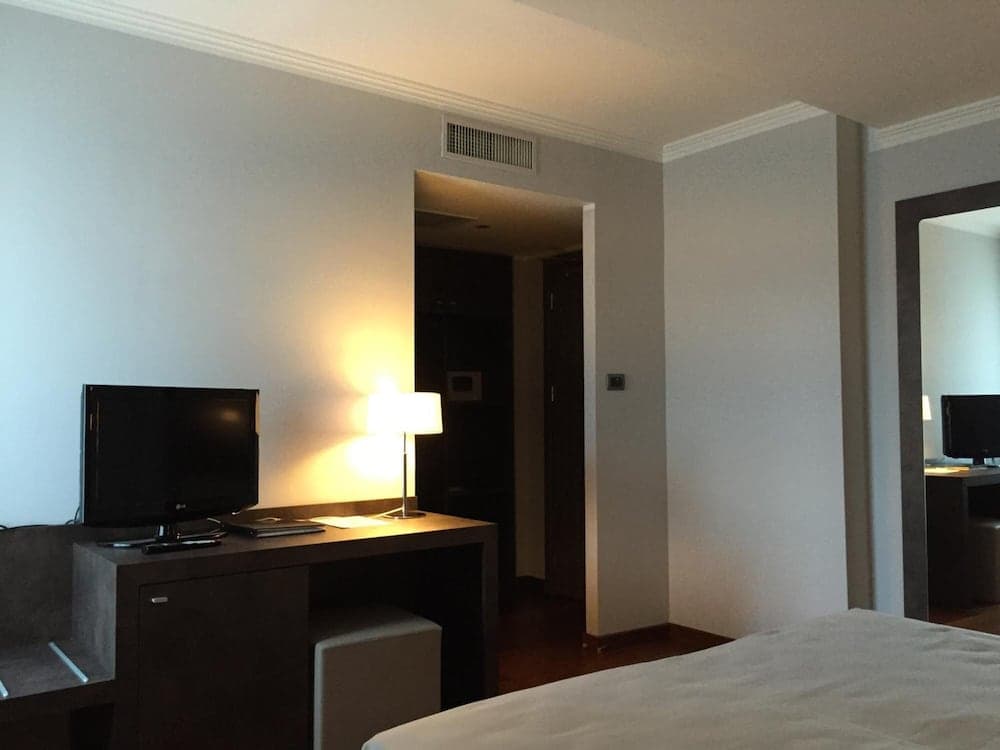 Jet Hotel
