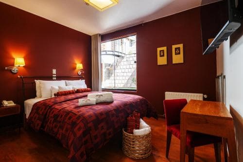 MamaSara Hotel