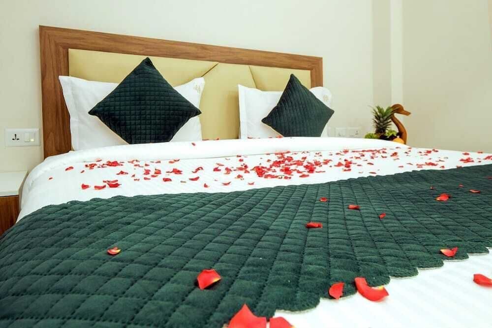 THE HEARTLAND INN