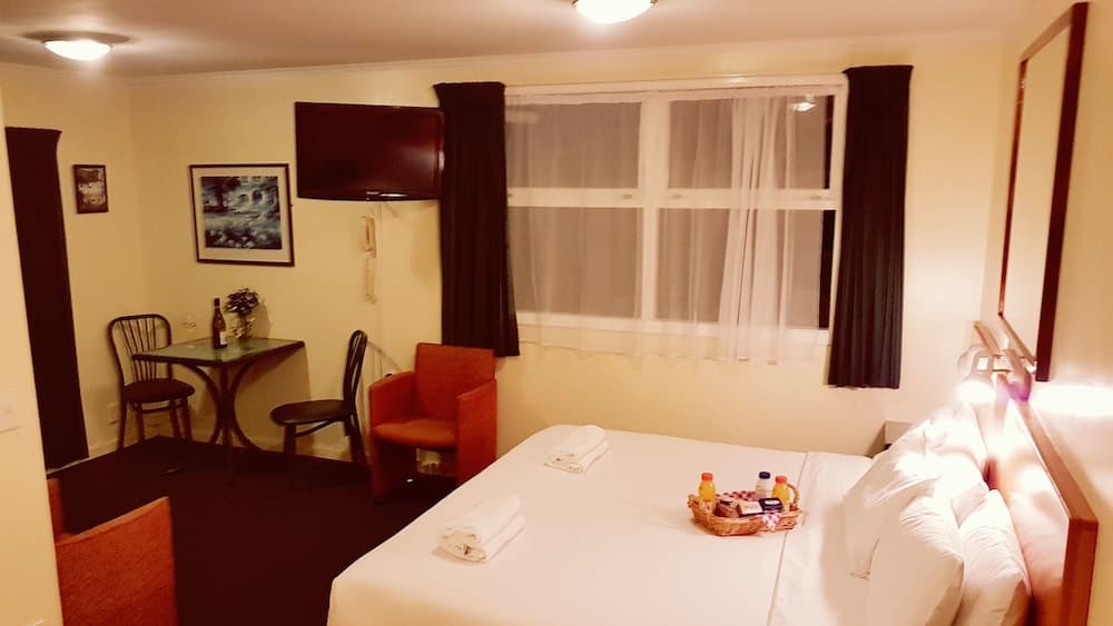 Rainbow Point Motel