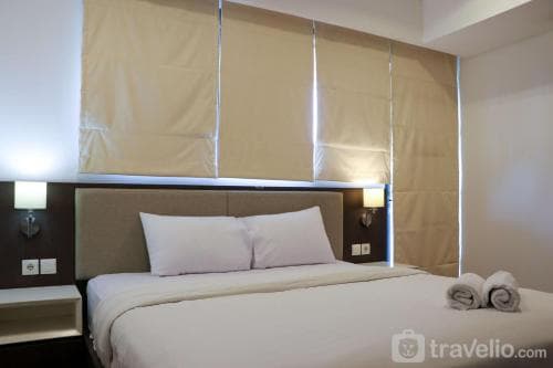 Elegant and Spacious 2BR at Apartment Simprug Park Residences By Travelio