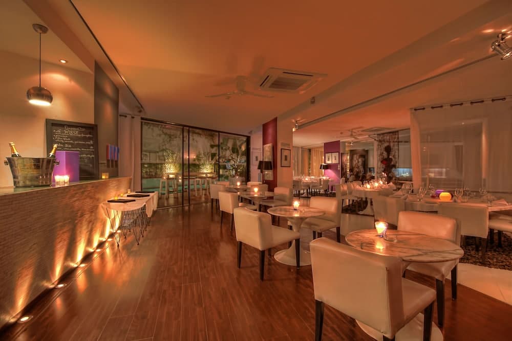 Bab Hotel