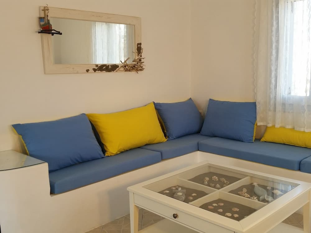 Theros Villa