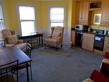 Dewey Cottage
