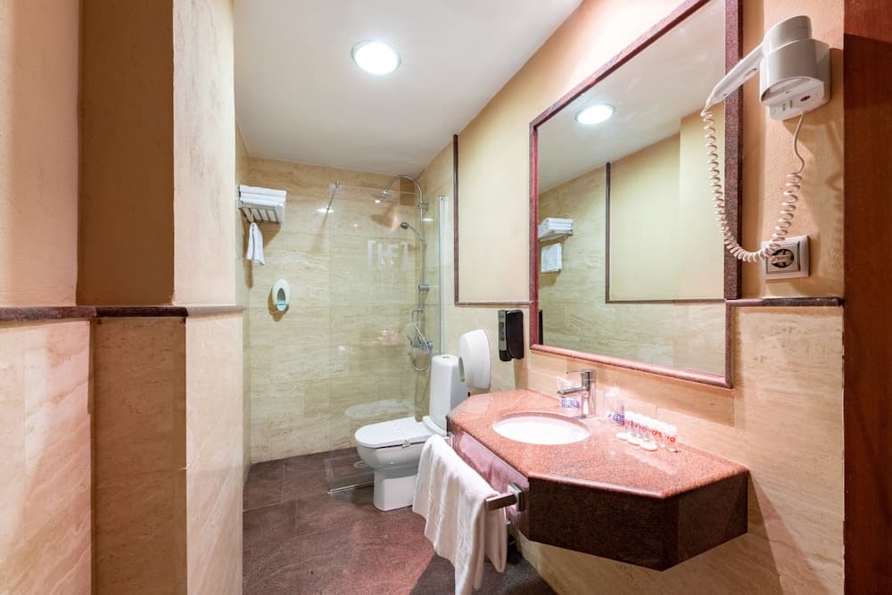 OYO Hotel Francabel