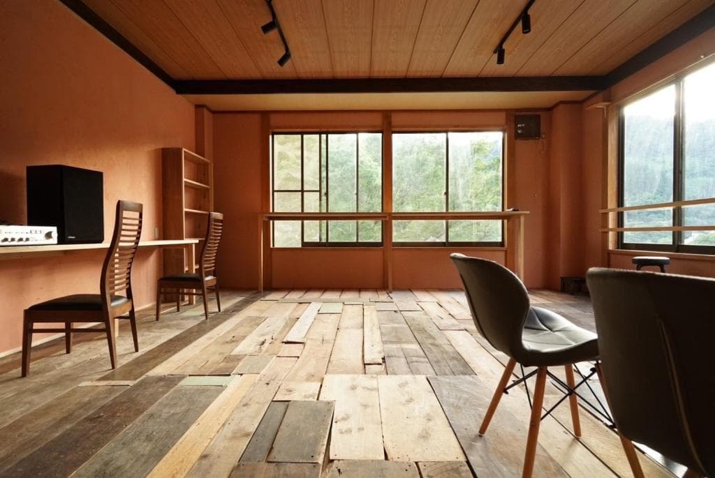 清津峡Hostel 雪ふる宿