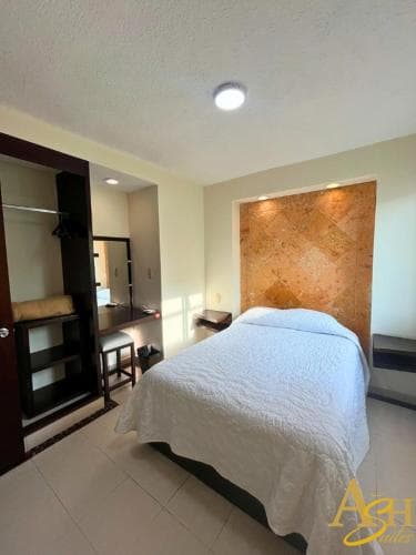 Angeles Suites & Hotel