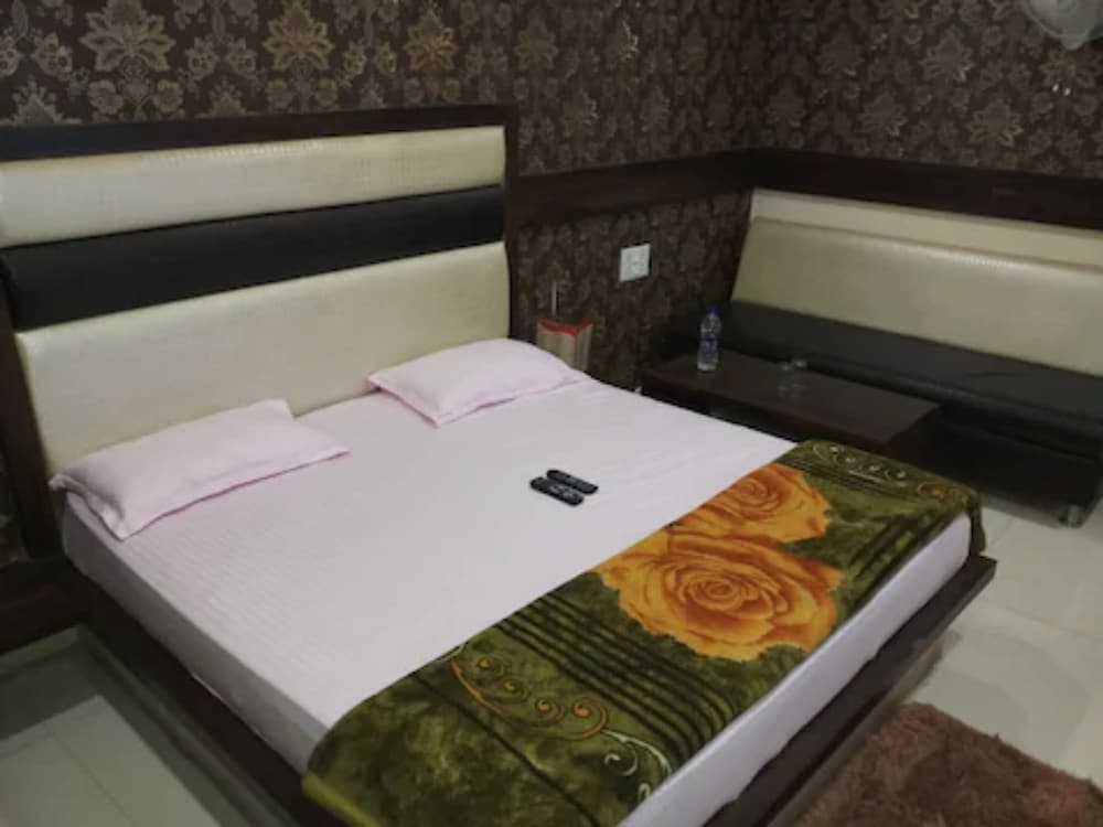 Goroomgo Maitri Hostel Bhilai
