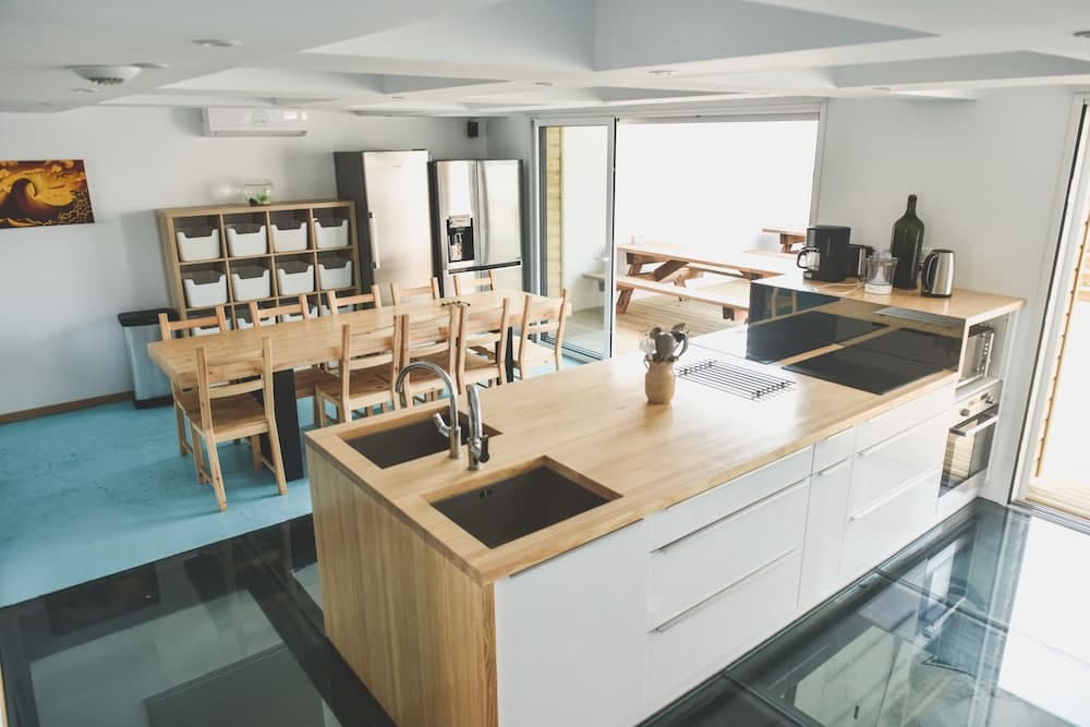 Body surf house