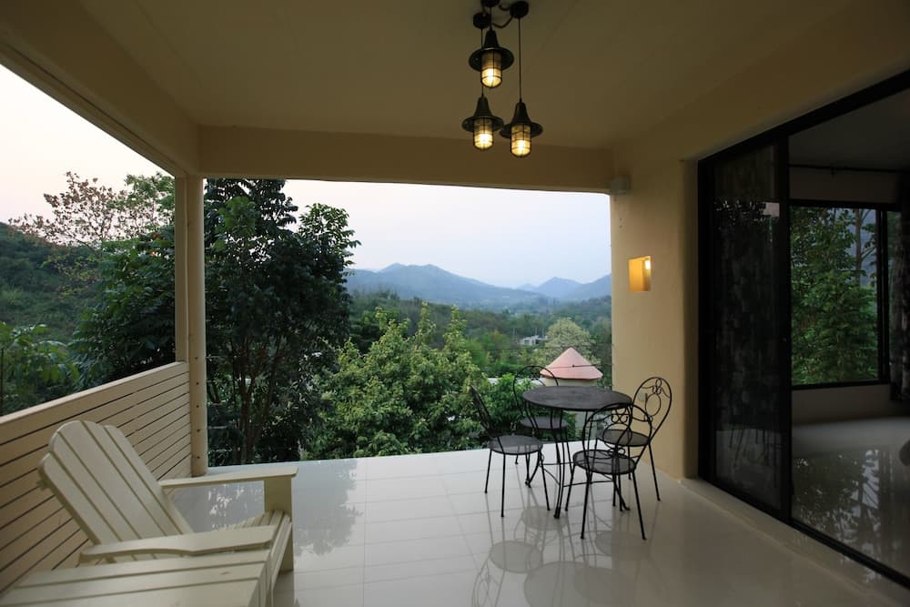 Hi-scene Resort