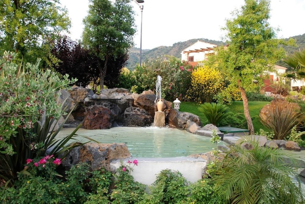 Alcantara Resort