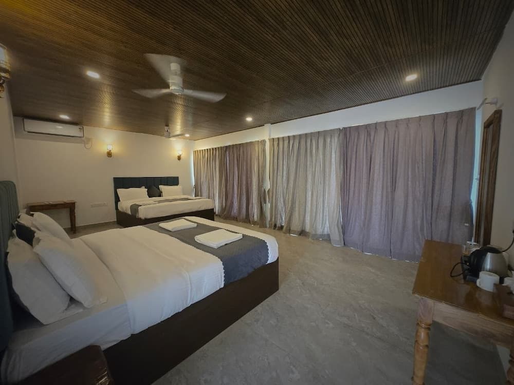 ORANGE SKY INN