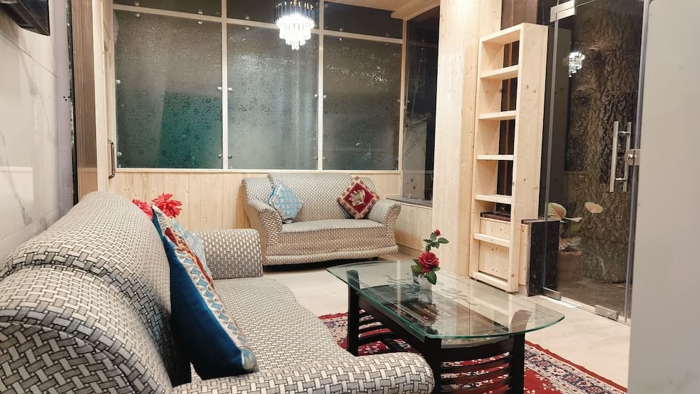 kumar residency Mcleodganj