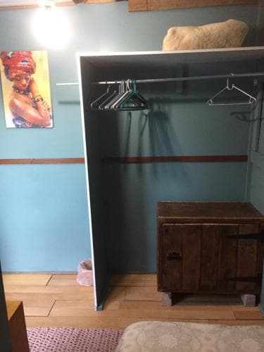 Leo’s Den