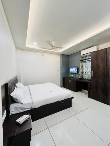 FabHotel Coral