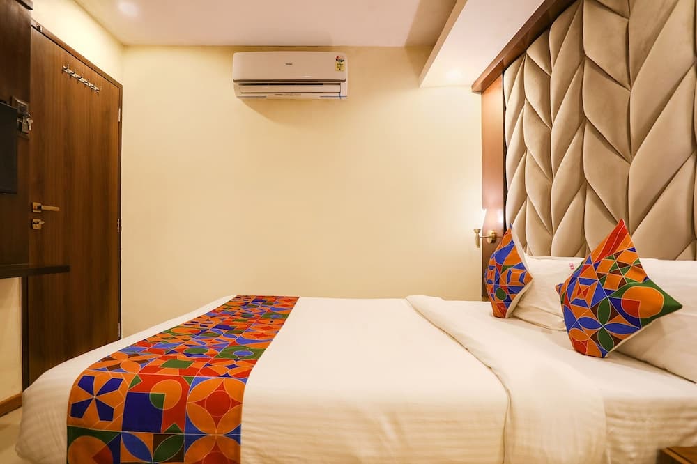 Fabhotel Rio