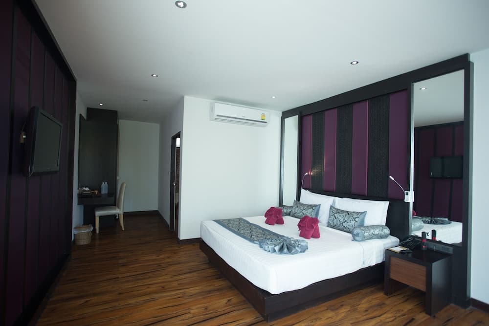 P. P. Erawan Palms Resort