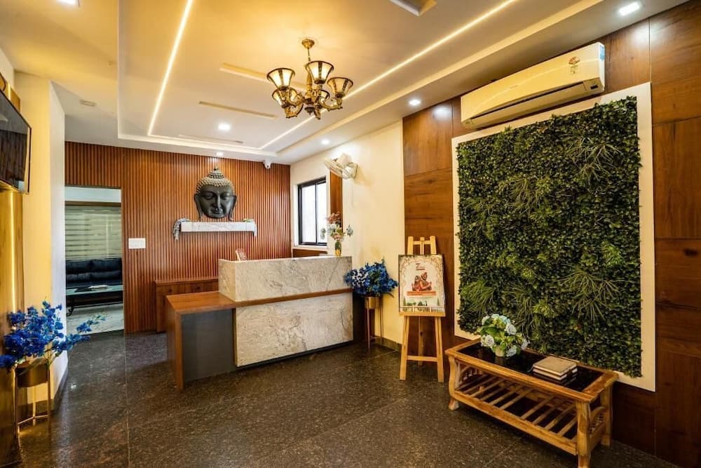 Aceotel Resort 7th Cloud Indore