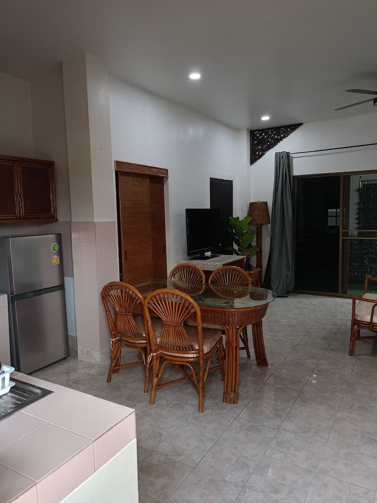 Patong Sunbeach Mansion