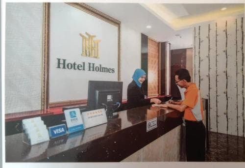 Hotel Holmes