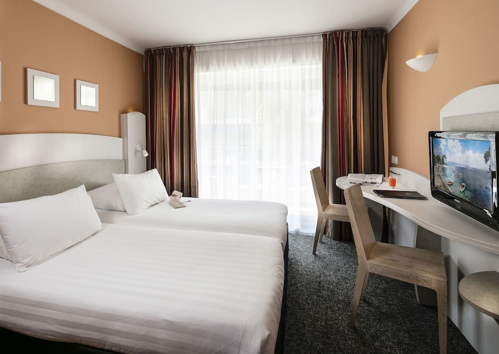 Best Western Astoria
