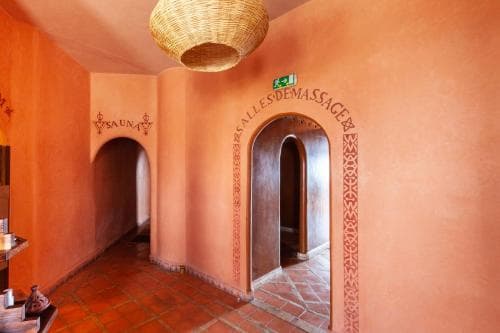 Borjs Hotel Suites & Spa
