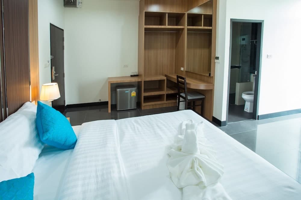 Thanburi Hotel