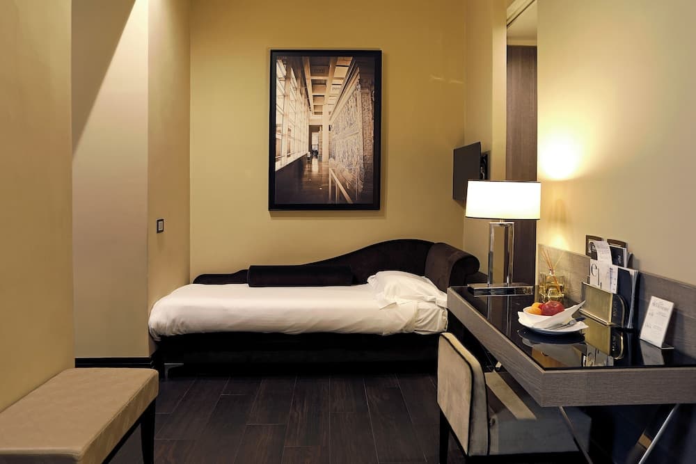 Rome Life Hotel