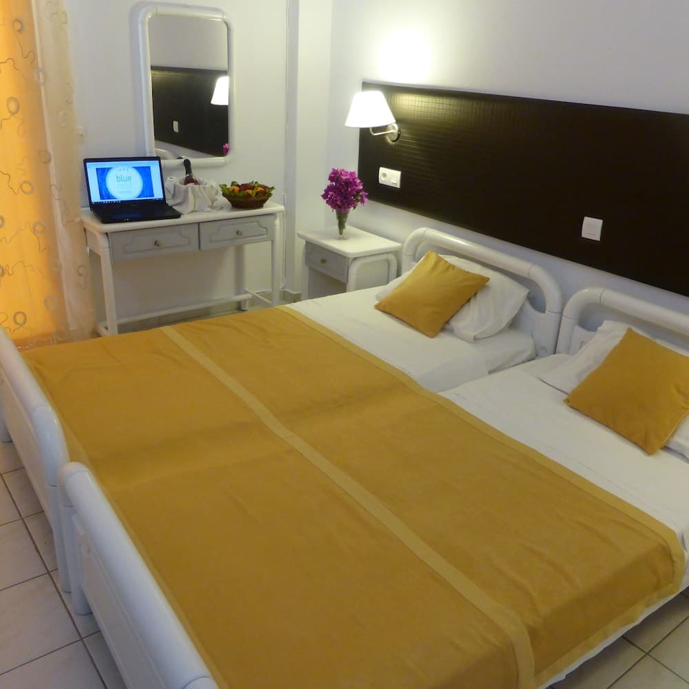 Blue Nest Hotel