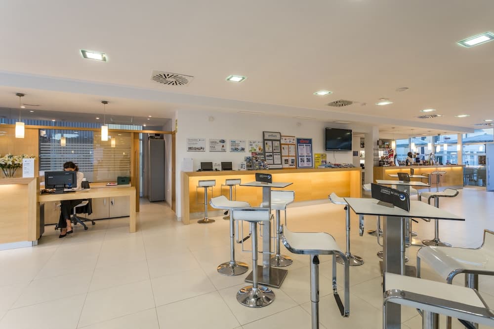 Apartaments Cales de Ponent