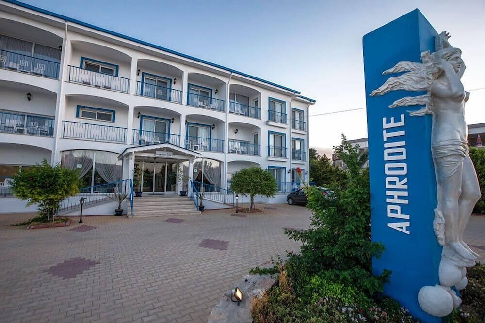 Queen Aphrodite Hotel
