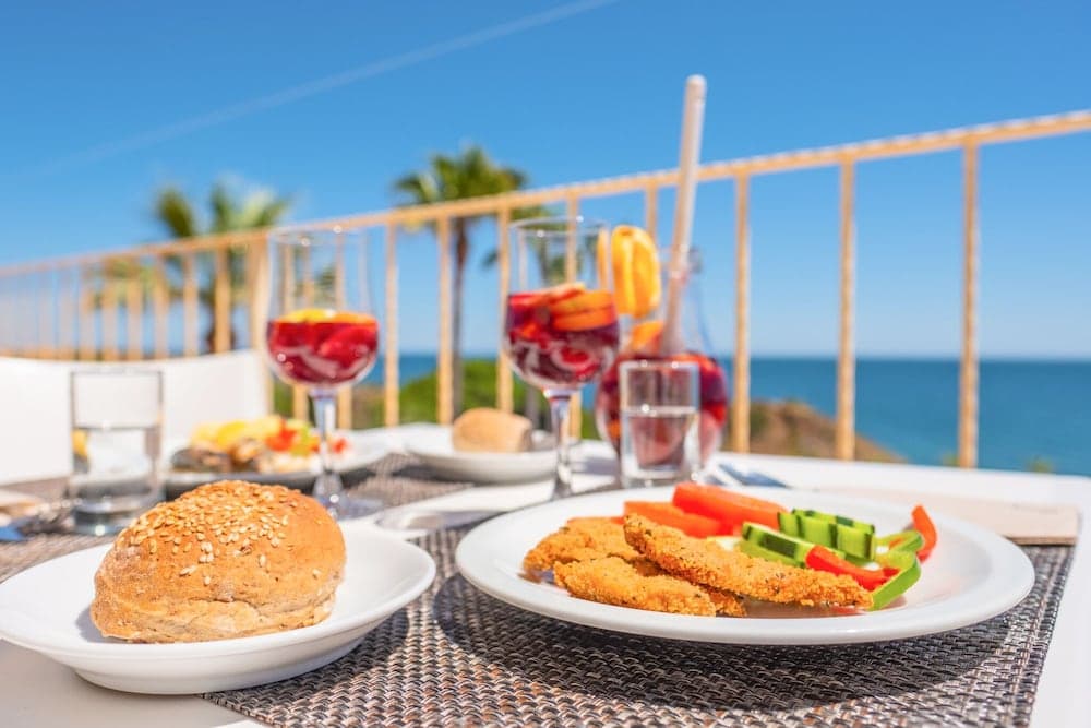 Auramar Beach Resort