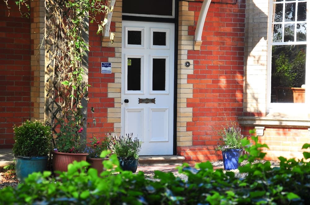 Oaklands Bed & Breakfast