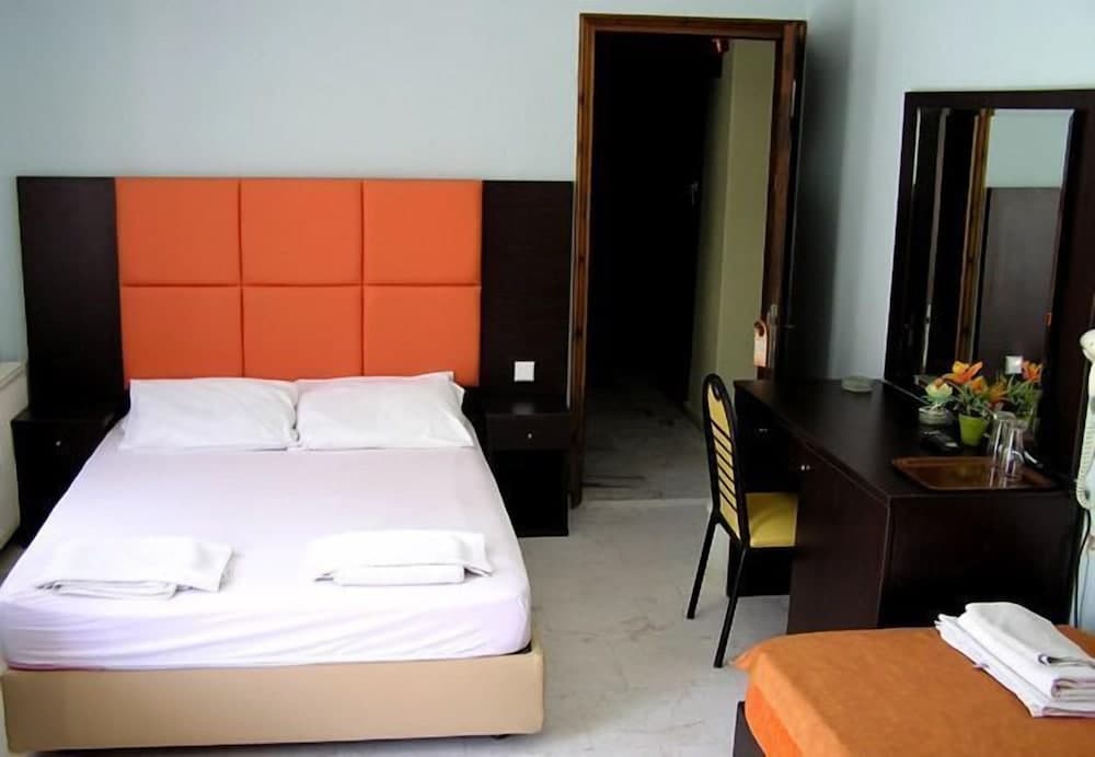 Hotel White Rose Beach