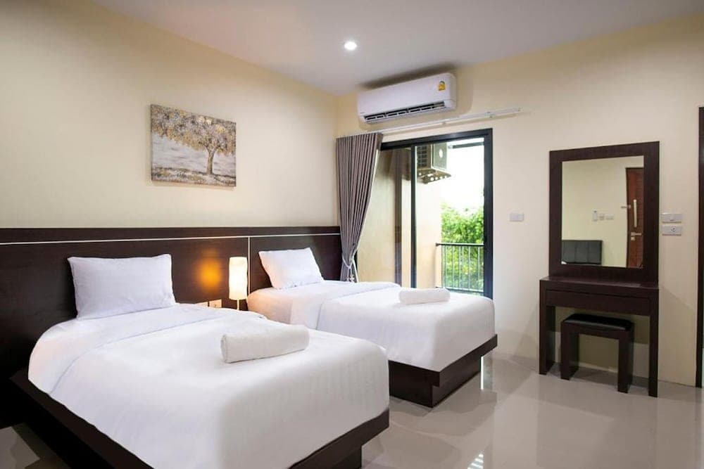 Thip Thip Hotel