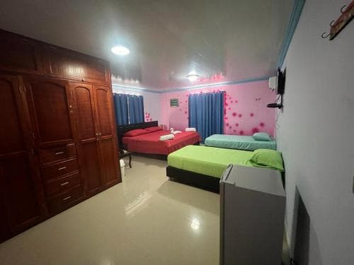 Faych House