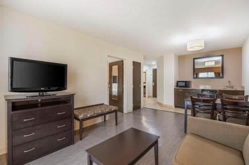 Best Western Suites