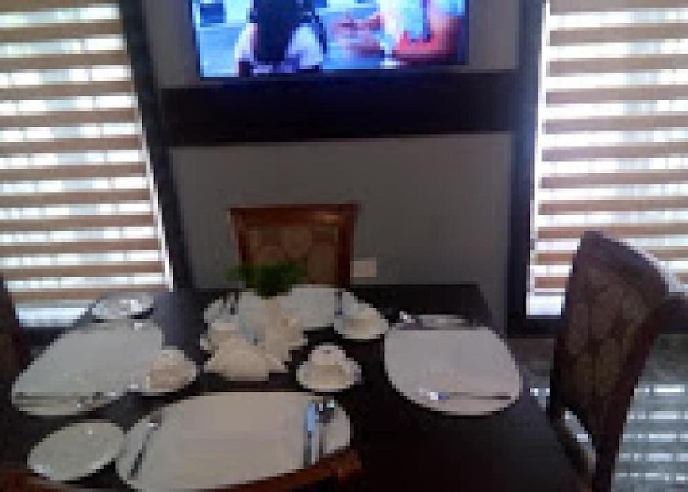 Bayse One Premium Hotel - Standard Room with free Wifi