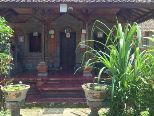 Moning House