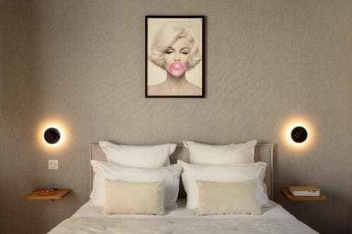 21 Foch Hotel
