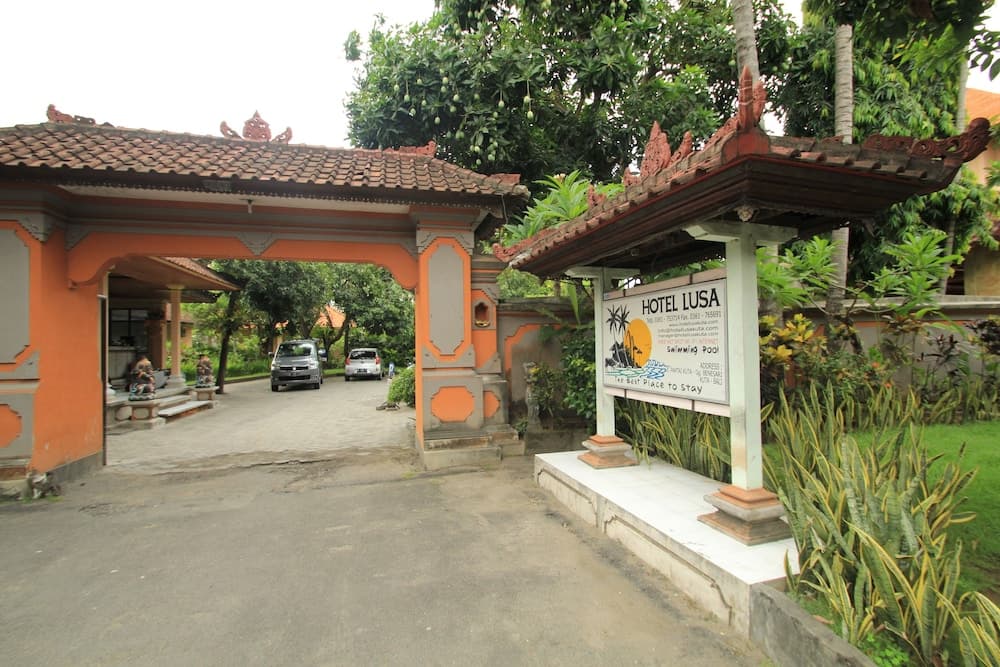 Lusa Hotel