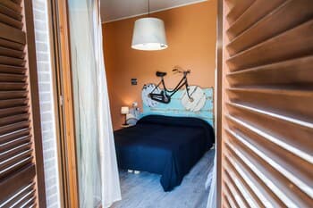 Bed and Breakfast Bric & Brac
