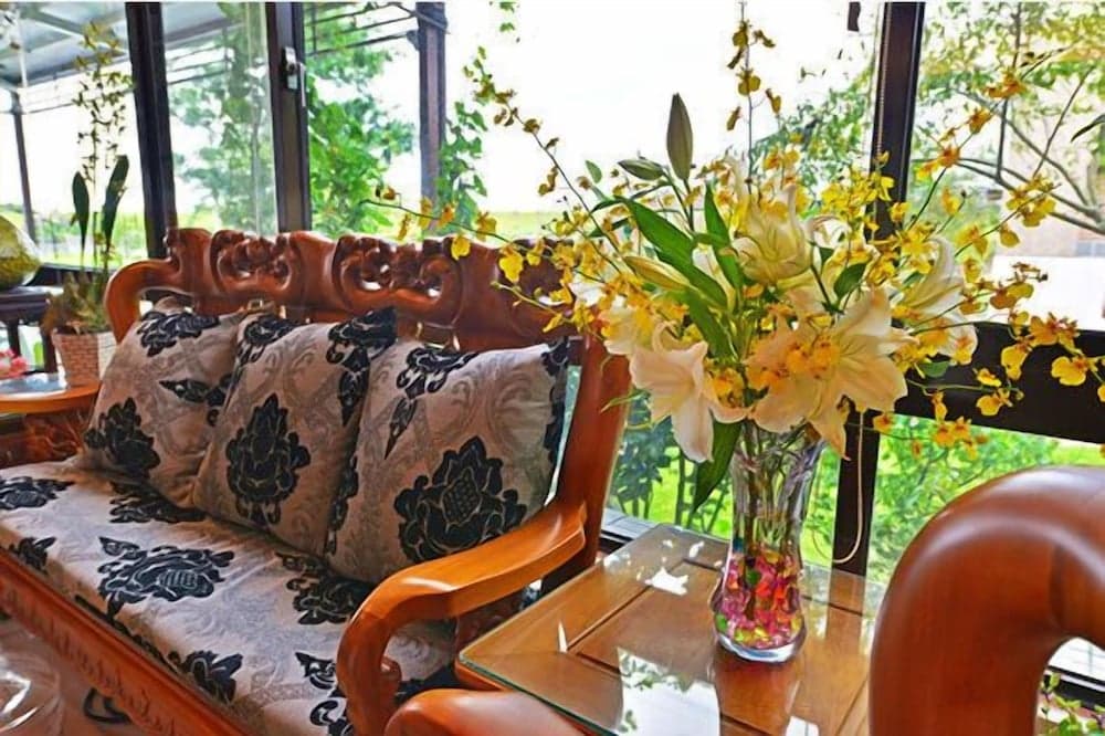 Riverbank B&B