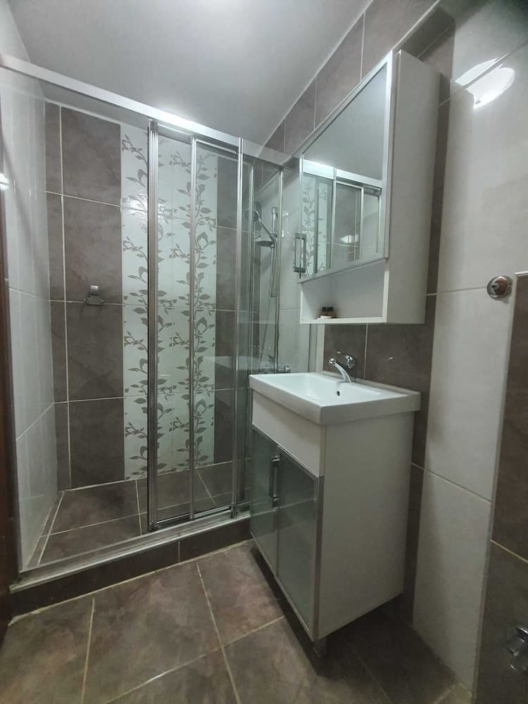 Omar Sultan Suites