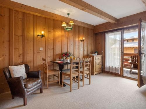 Apartment Square Poste 341