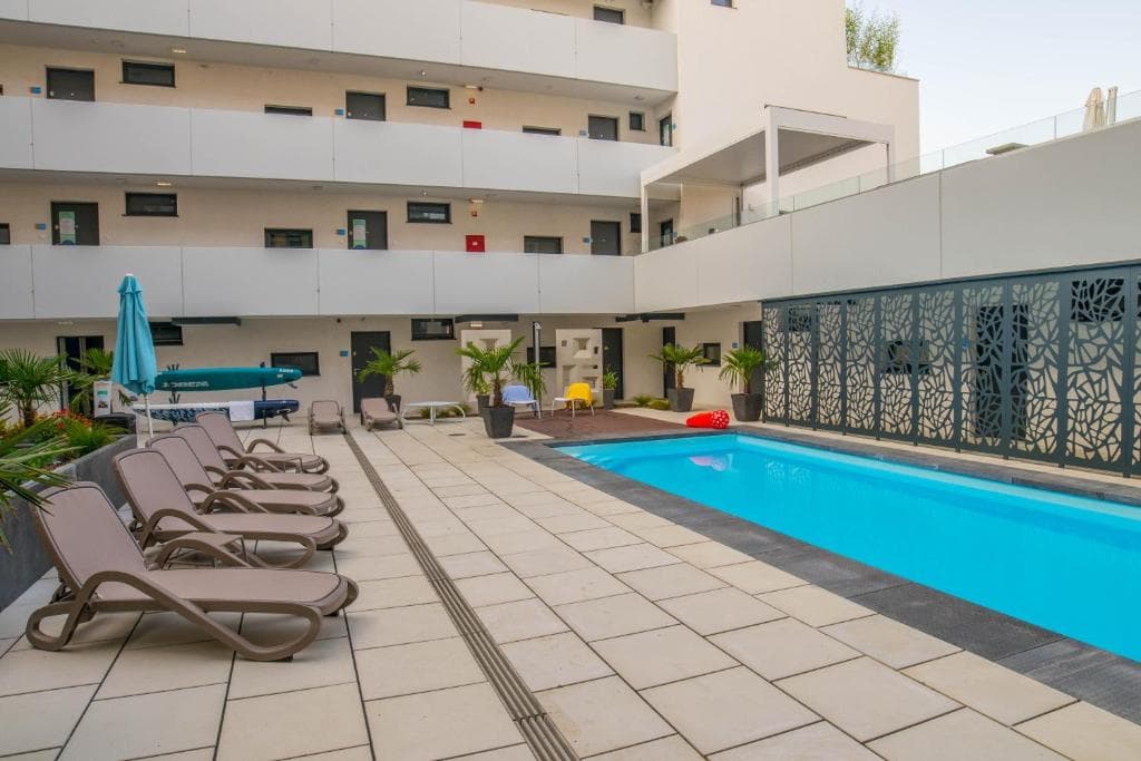 LakeView Apartment 305 Beachfront