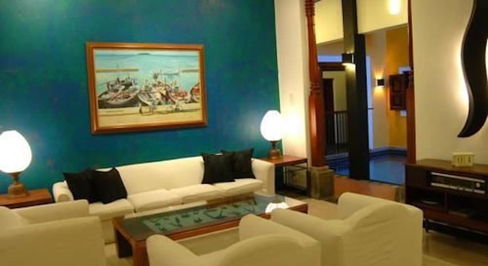 Villa Capers