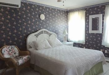 The Henry Collins Inn