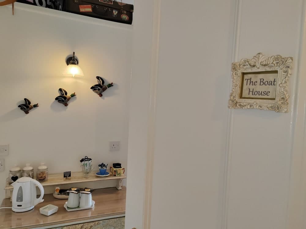 Puddle Duck Lodge – Adults Only